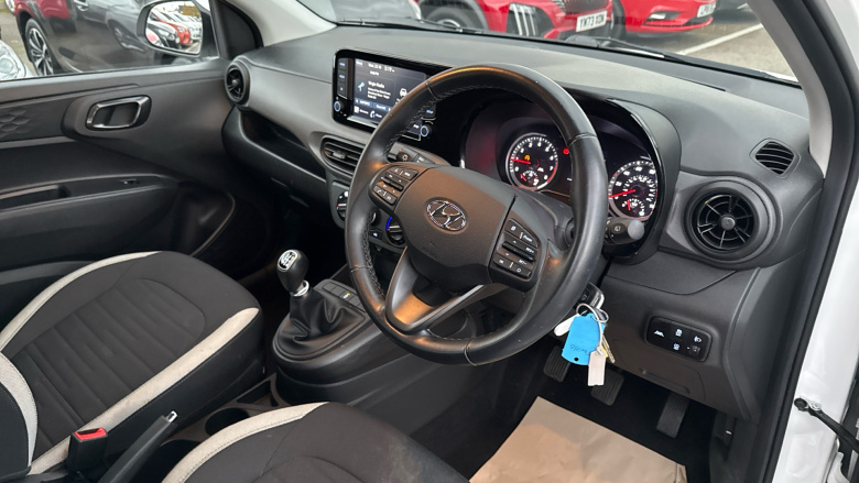 Hyundai i10 1.0 MPi SE Connect 5dr Petrol Hatchback